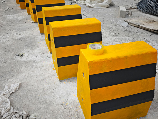 混凝土隔離墩